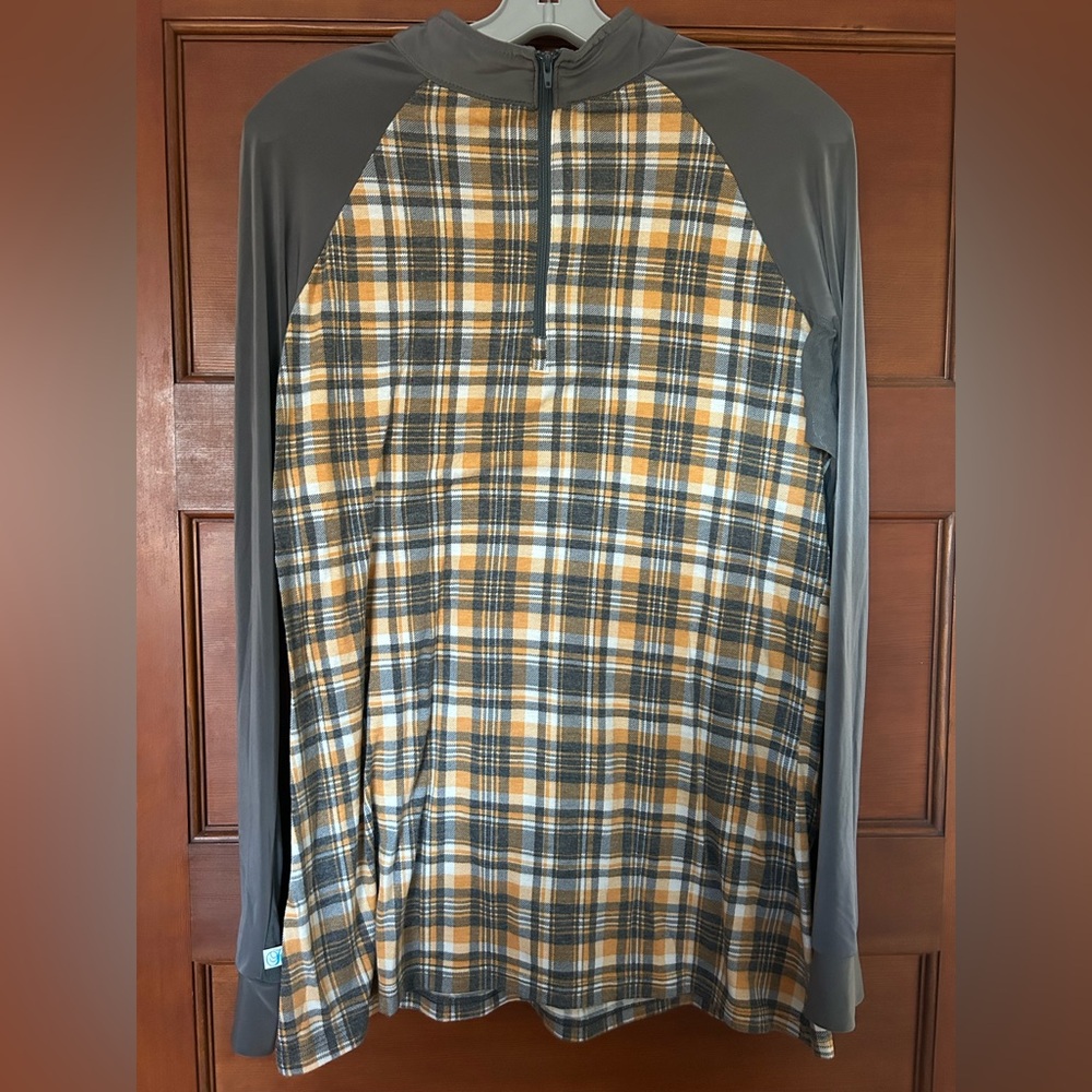It’s a Haggerty’s Sunshirt size XL